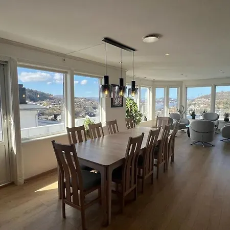 With Heated Pool And Magnificent View 卑爾根