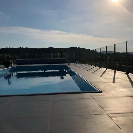 Villa With Heated Pool And Magnificent View